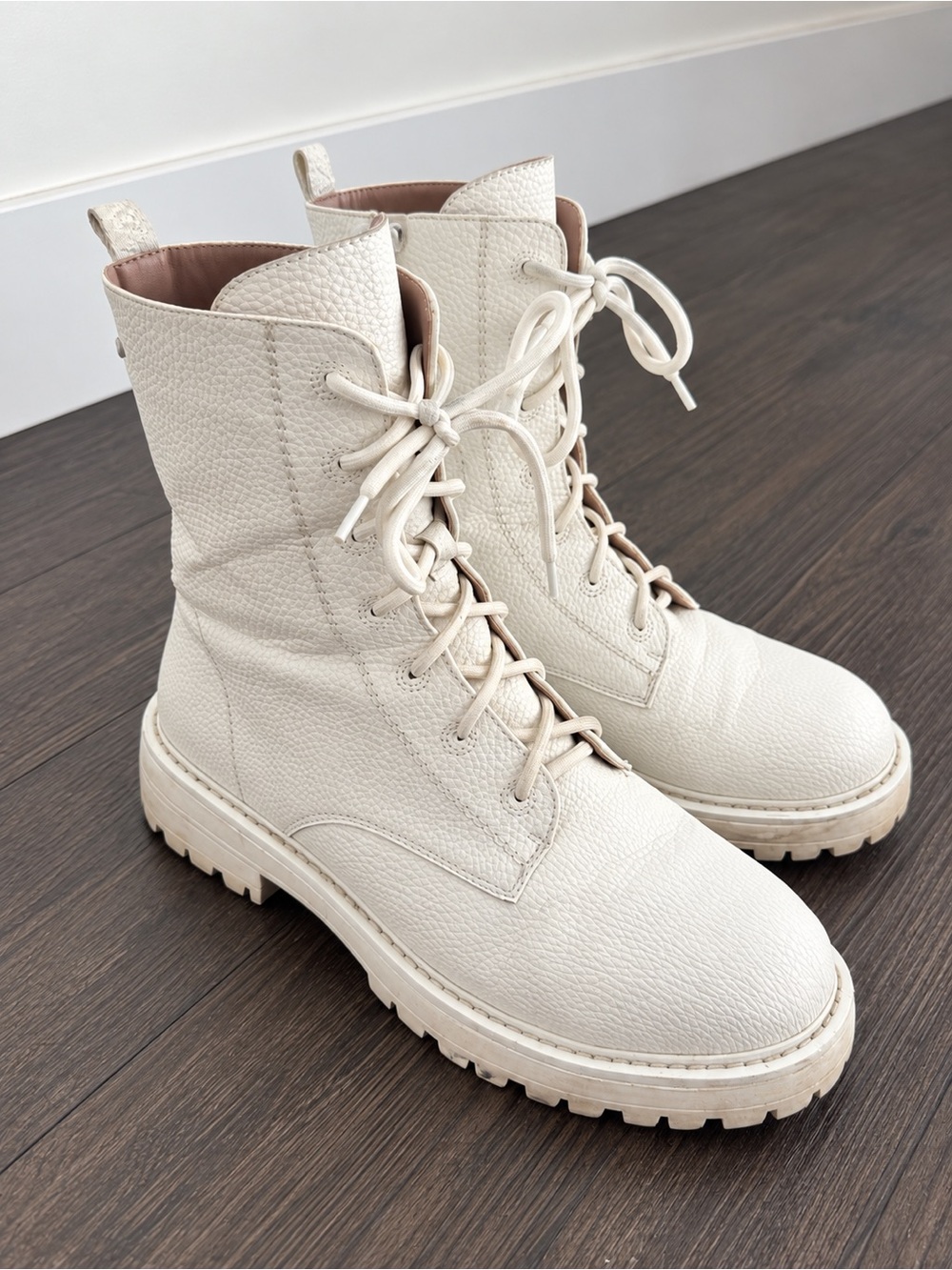 Matt & Nat white lace-up combat boots in size EU 41 / US 10